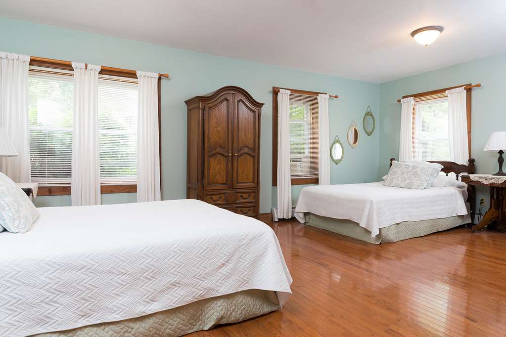 Seven Hills Inn Lenox Zimmer foto