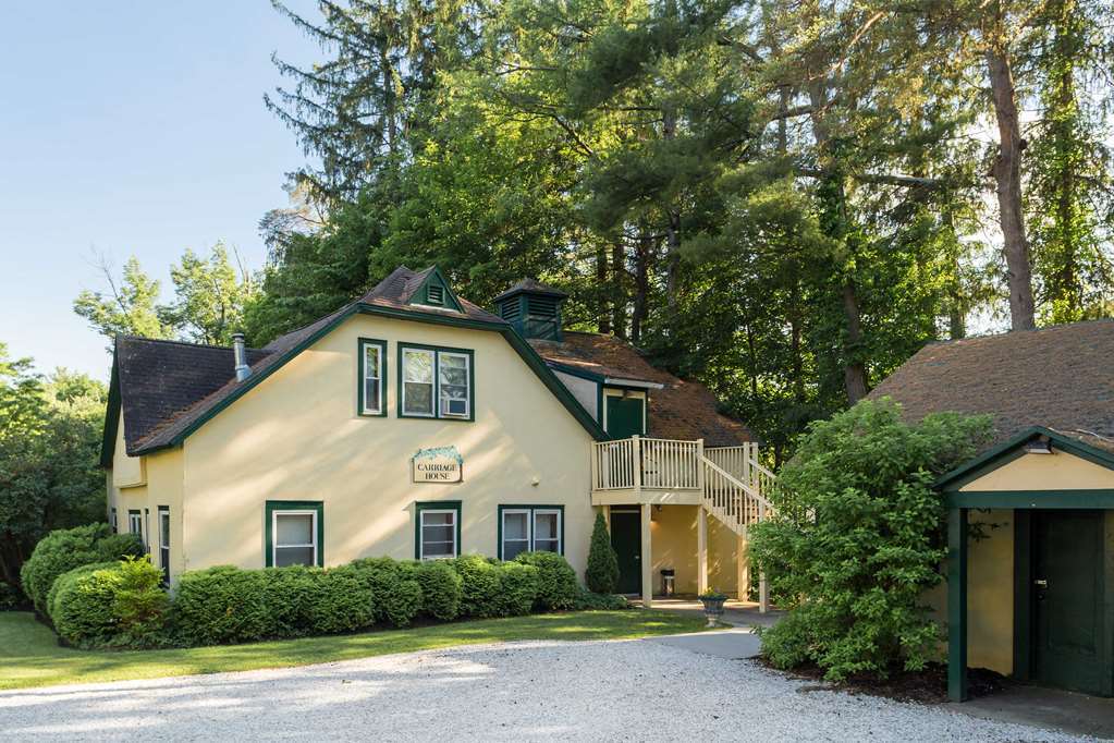 Seven Hills Inn Lenox Exterior foto